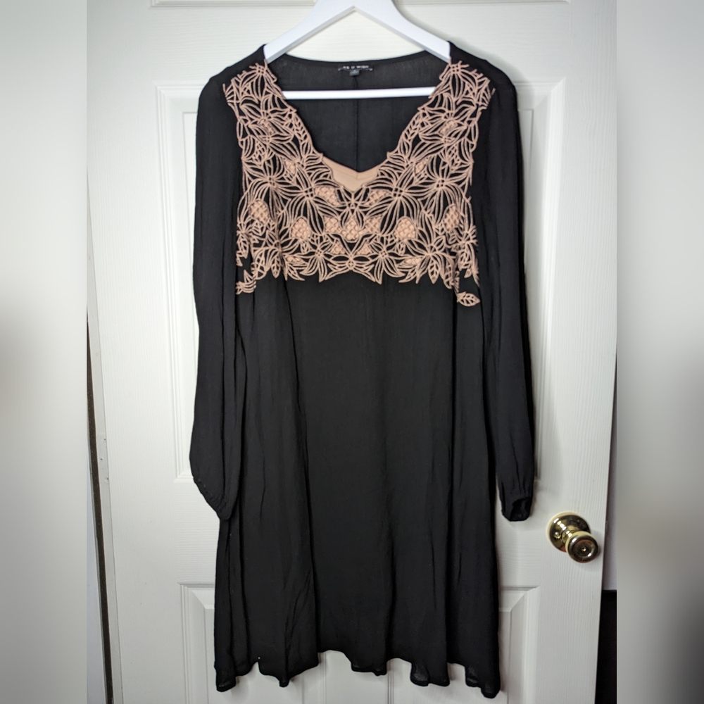 As U Wish Dress black and blush with embellished boho size 0 (see measurements)